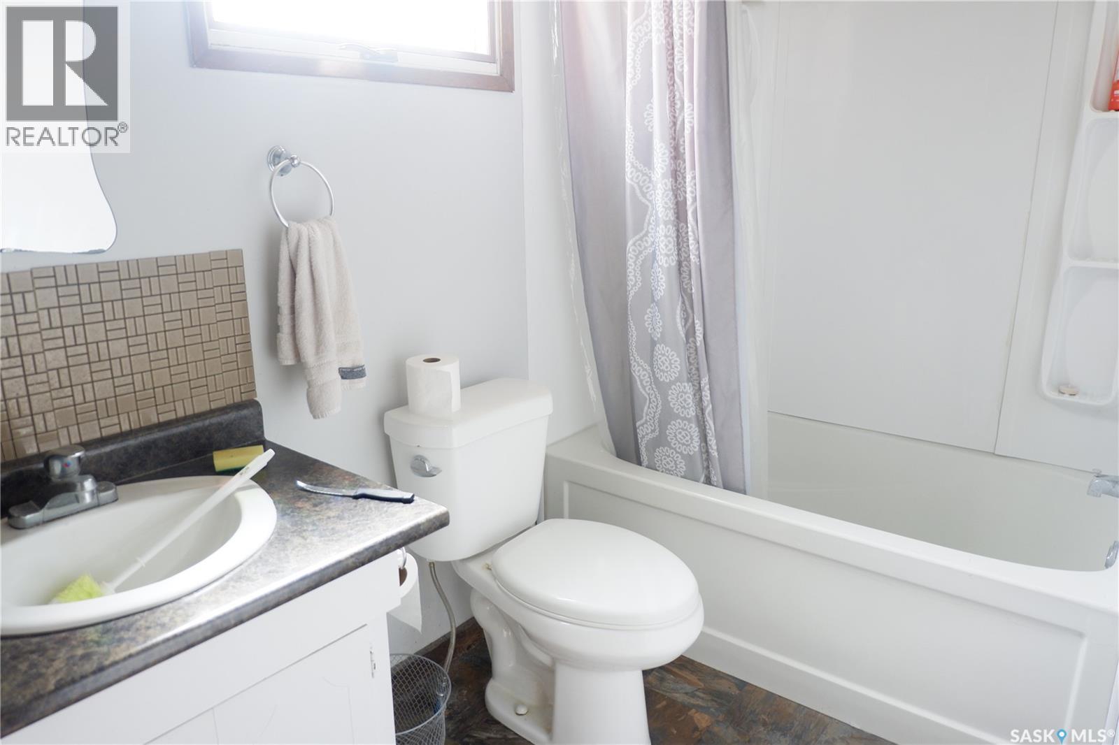 11 B Avenue Property Photo 12