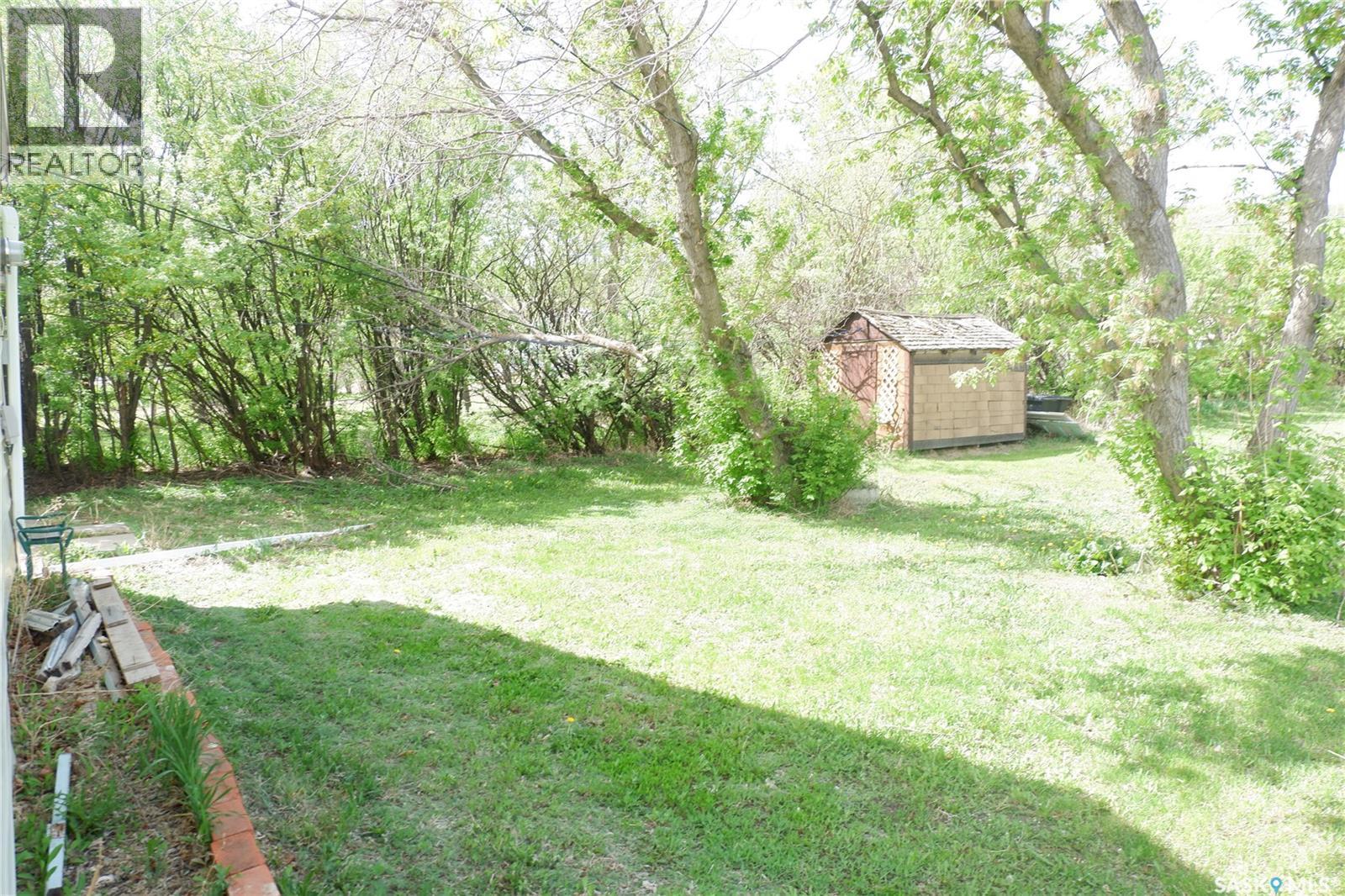 11 B Avenue Property Photo 21