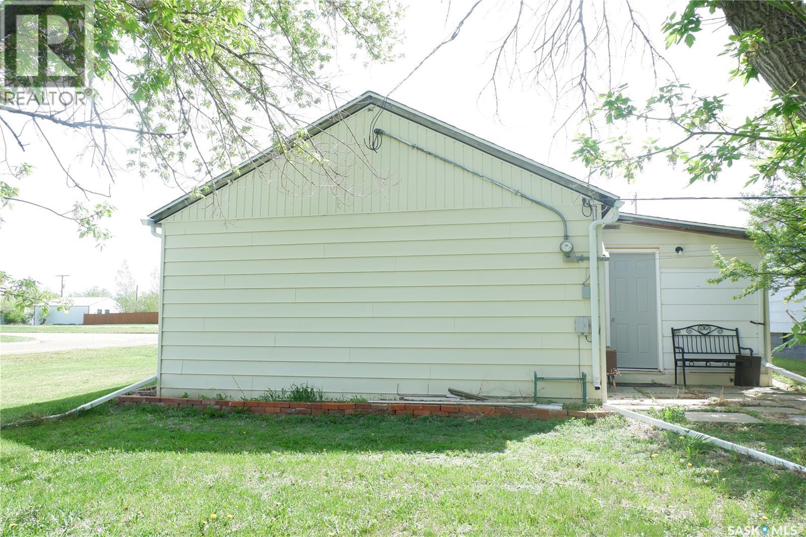 11 B Avenue Property Photo 24