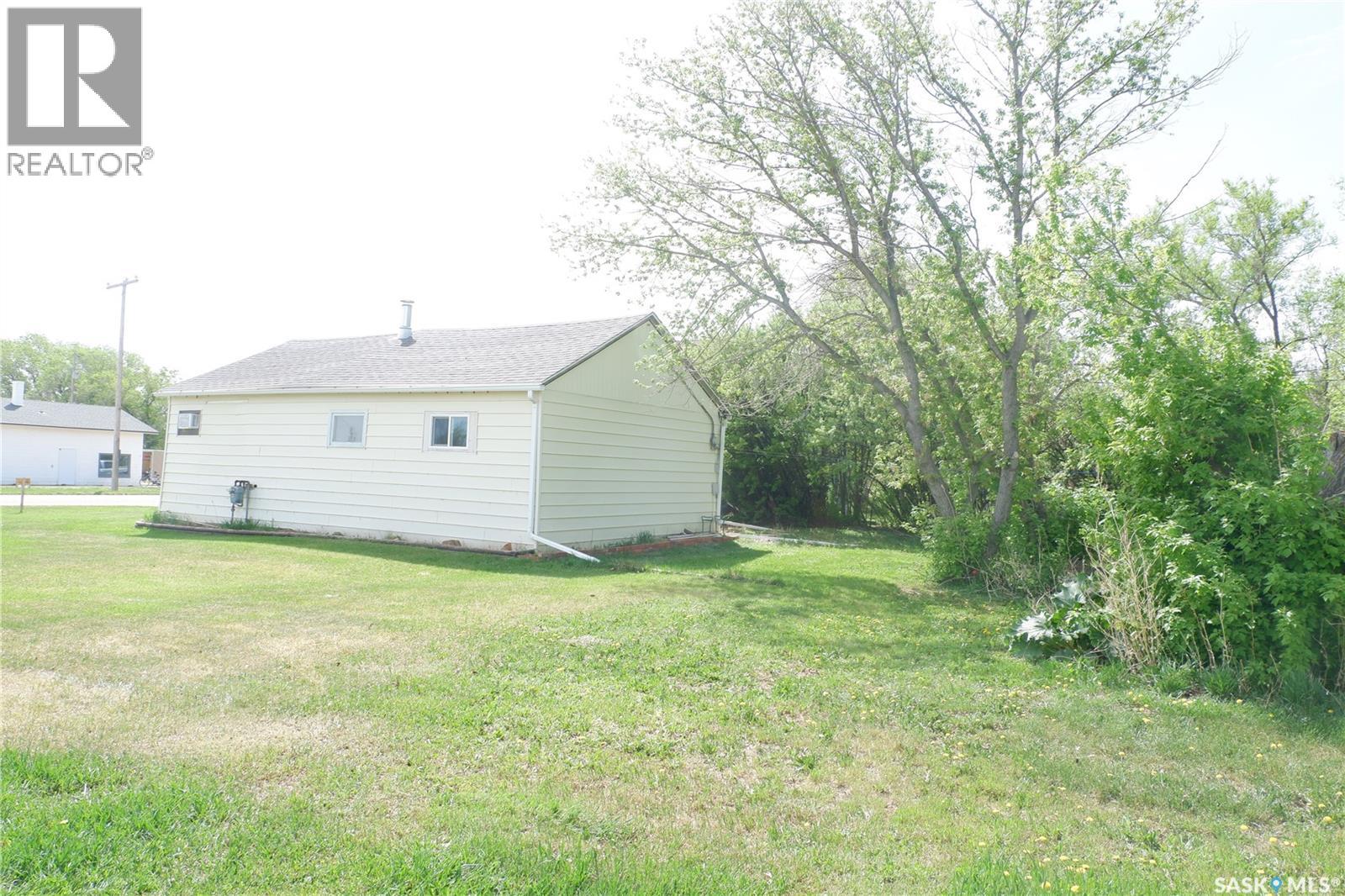 11 B Avenue Property Photo 25