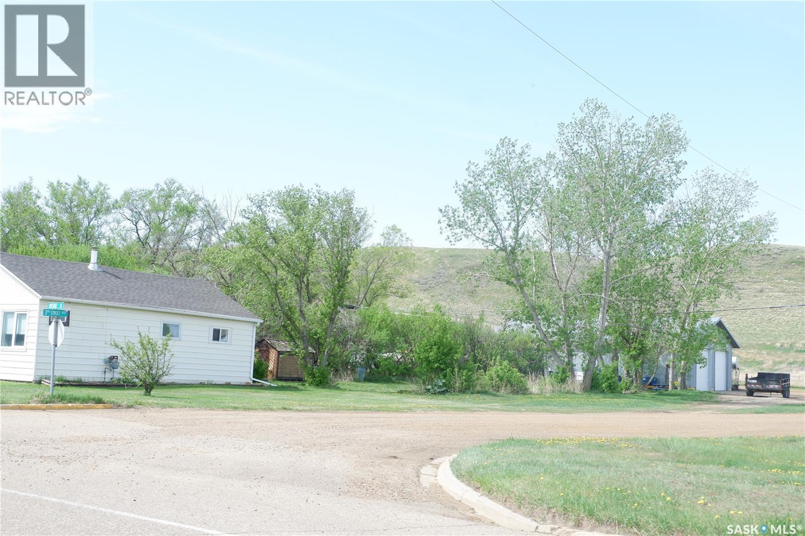 11 B Avenue Property Photo 28