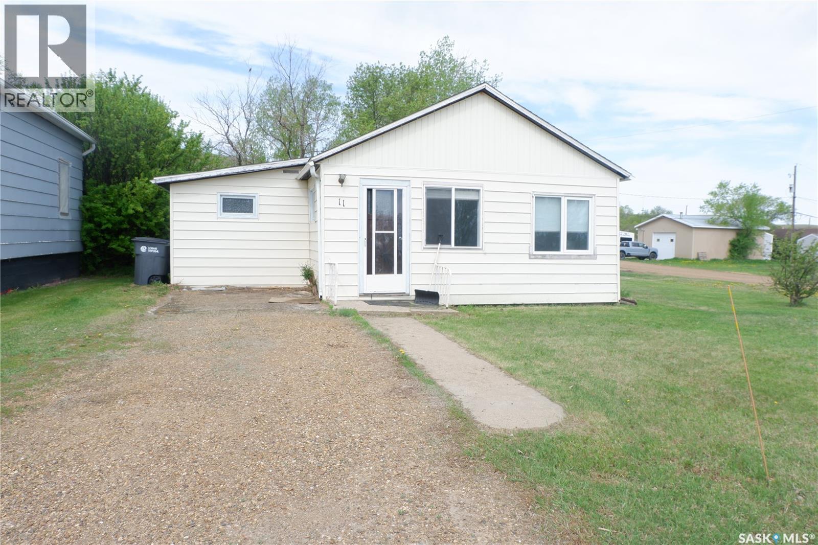 11 B Avenue Property Photo 29