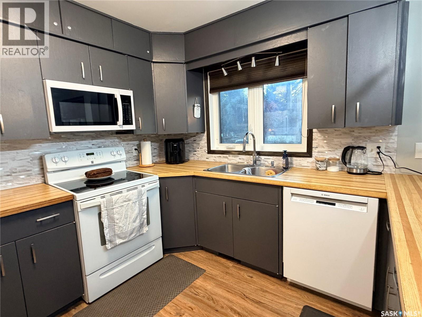 333 Centre Street Property Photo 4
