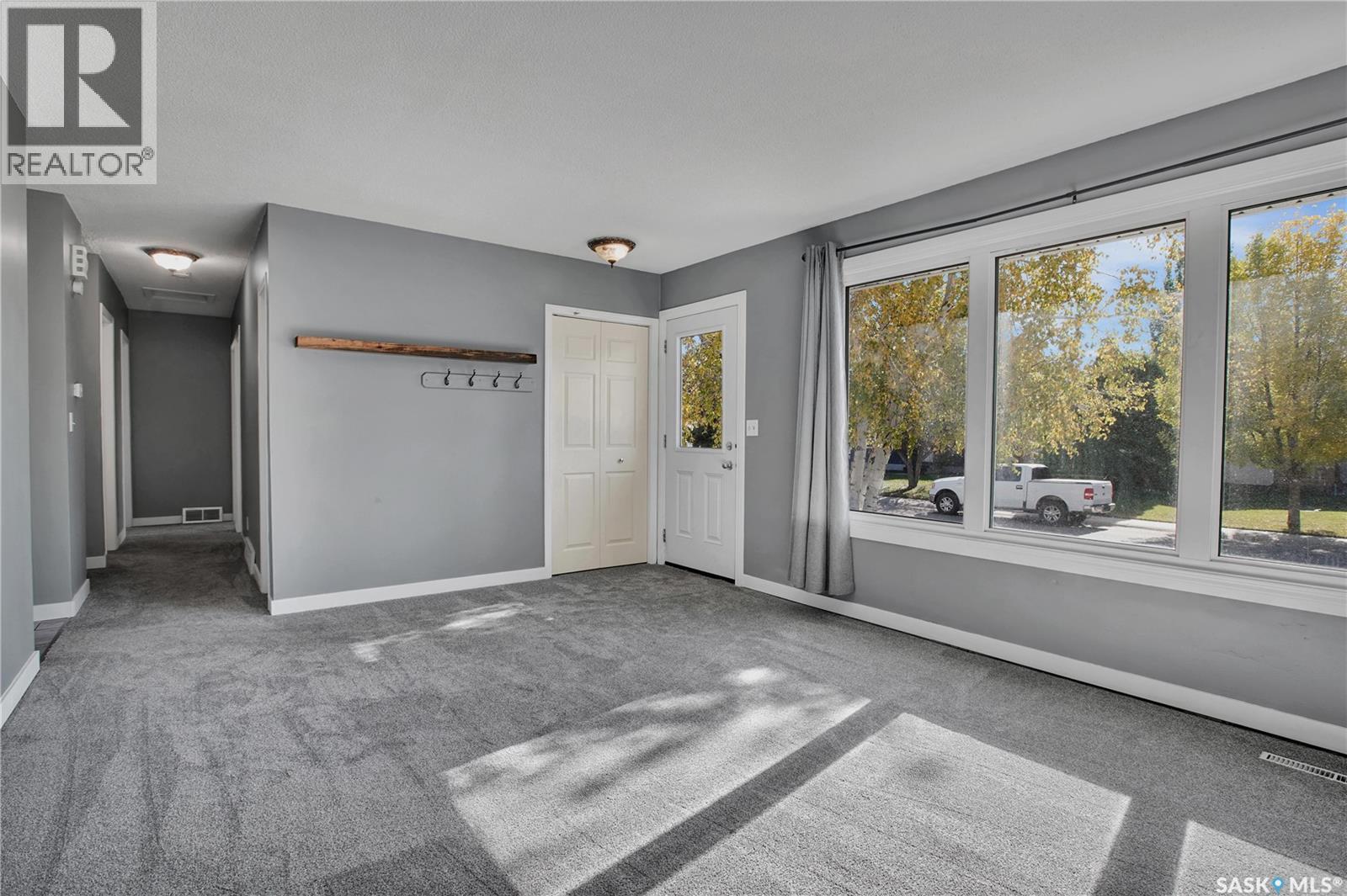 63 Jordan Place Property Photo 3