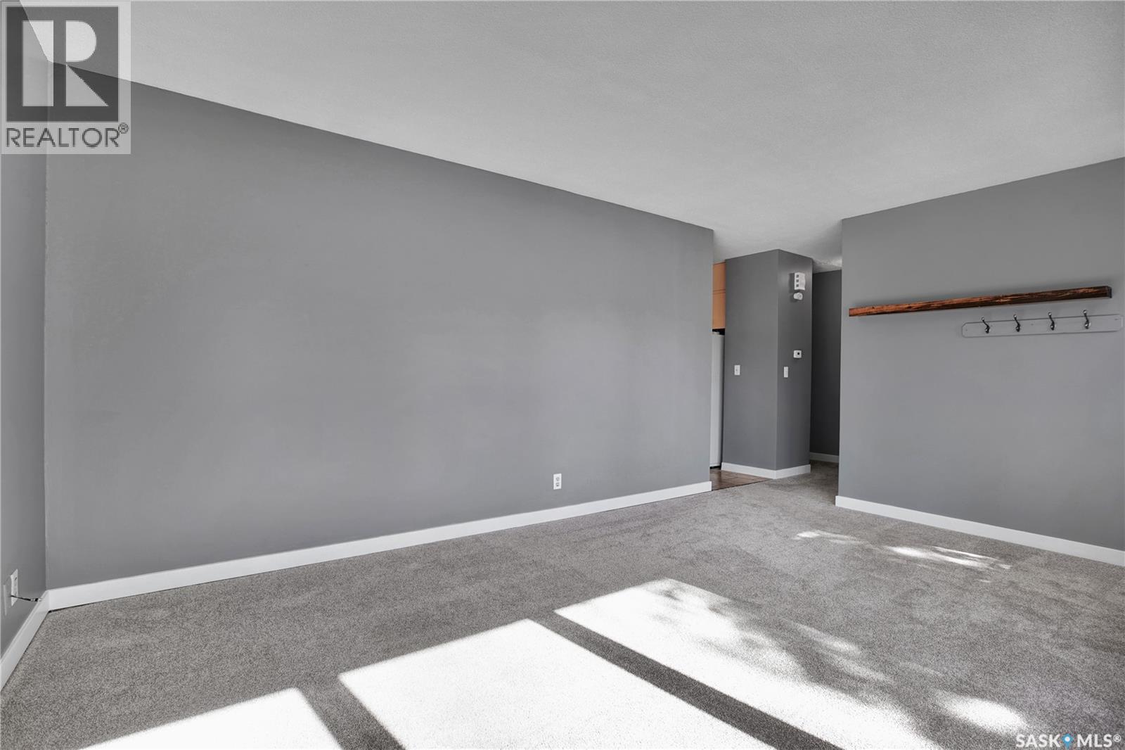 63 Jordan Place Property Photo 4