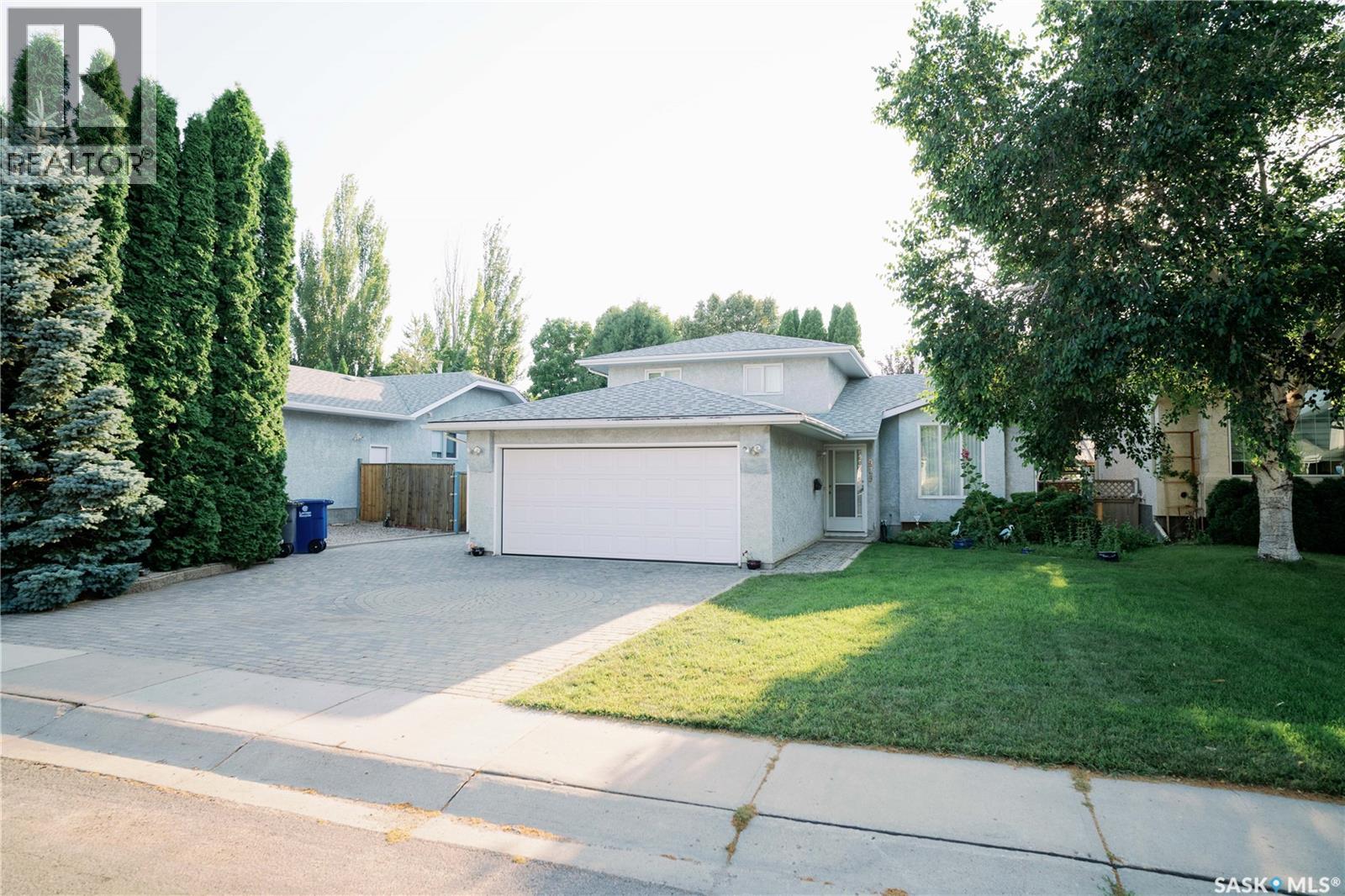 939 Haslam CRESCENT