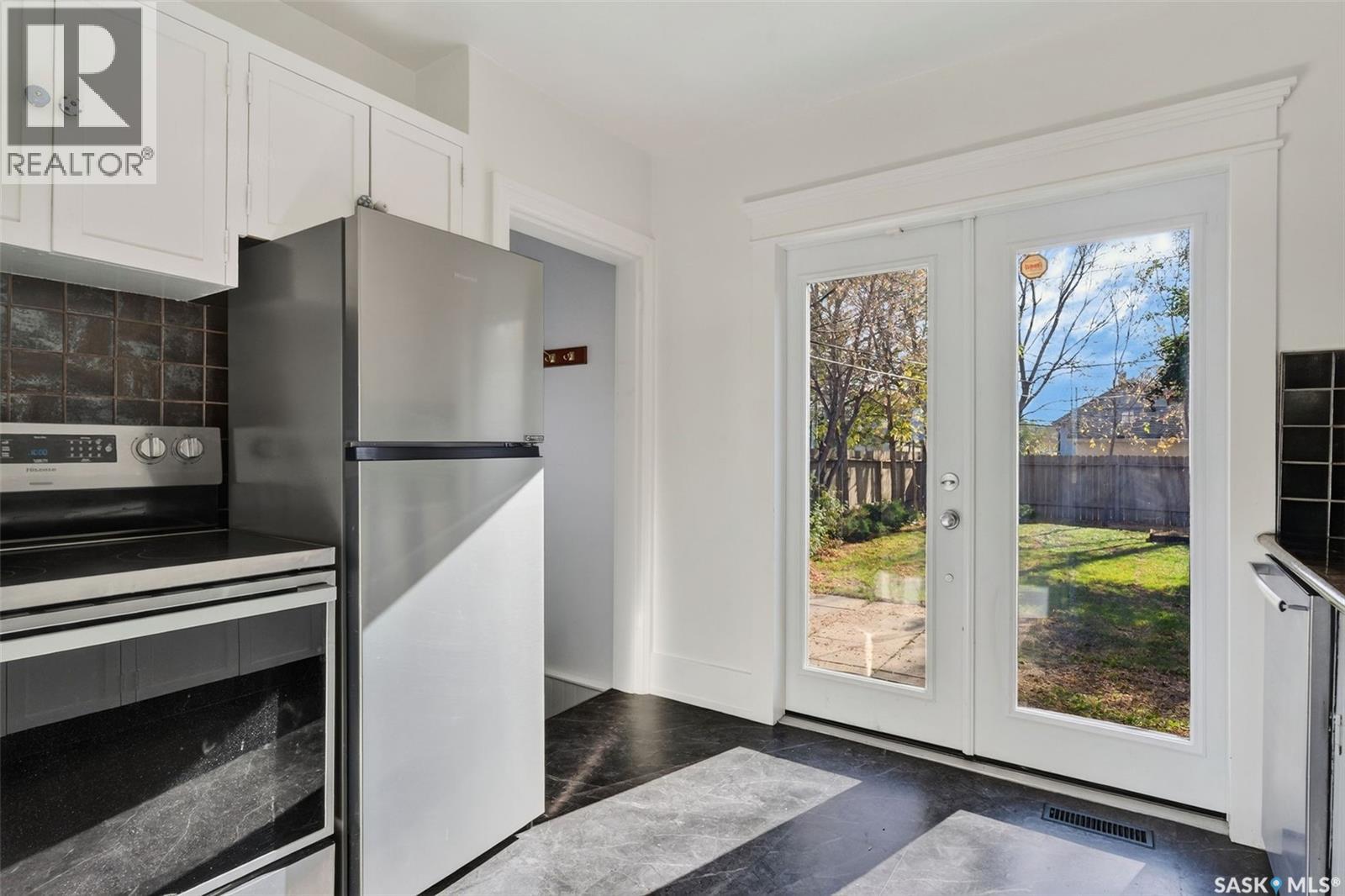347 8th Street E Property Photo 15