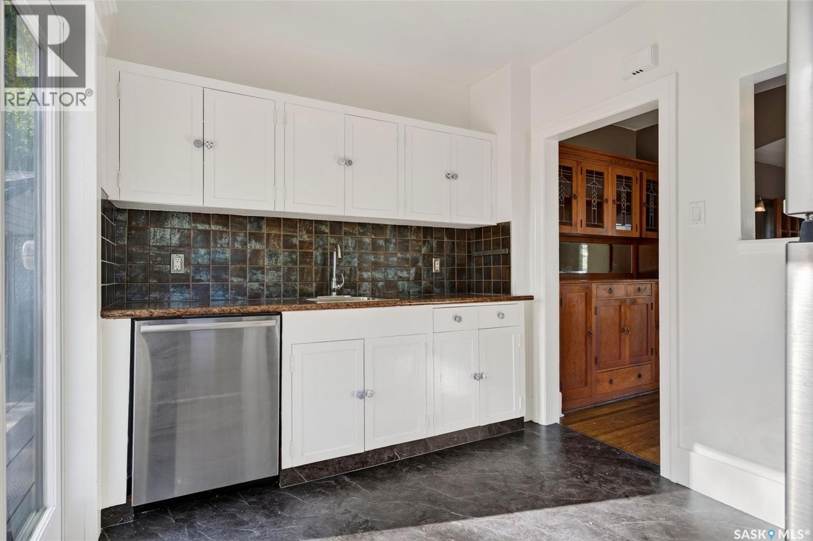 347 8th Street E Property Photo 18