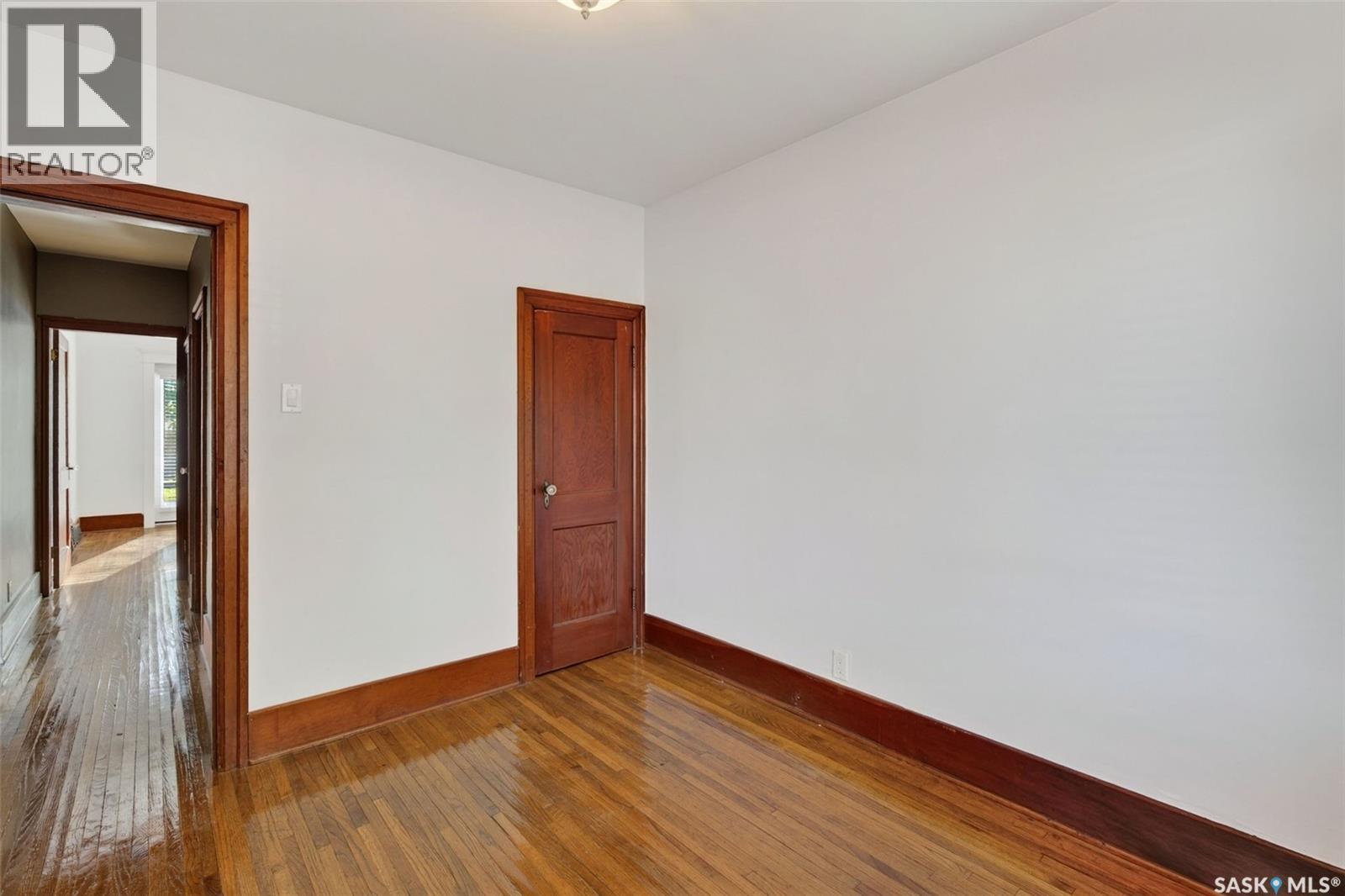 347 8th Street E Property Photo 20
