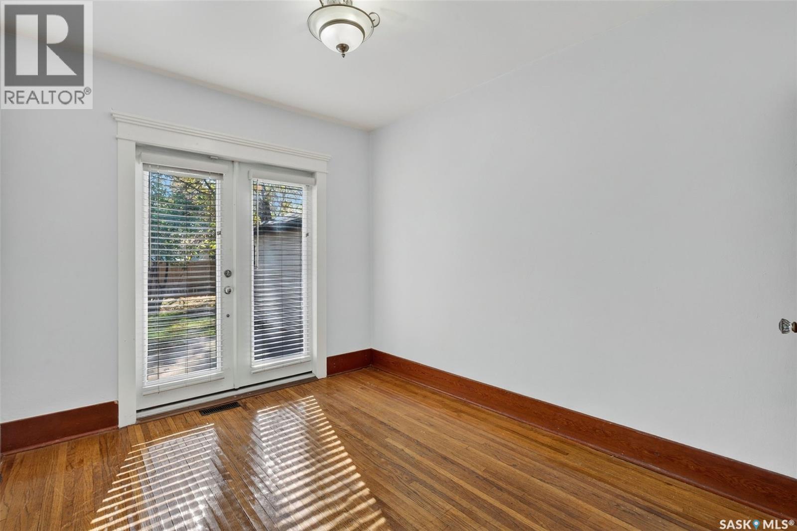 347 8th Street E Property Photo 22