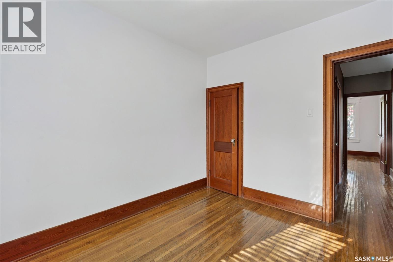 347 8th Street E Property Photo 23