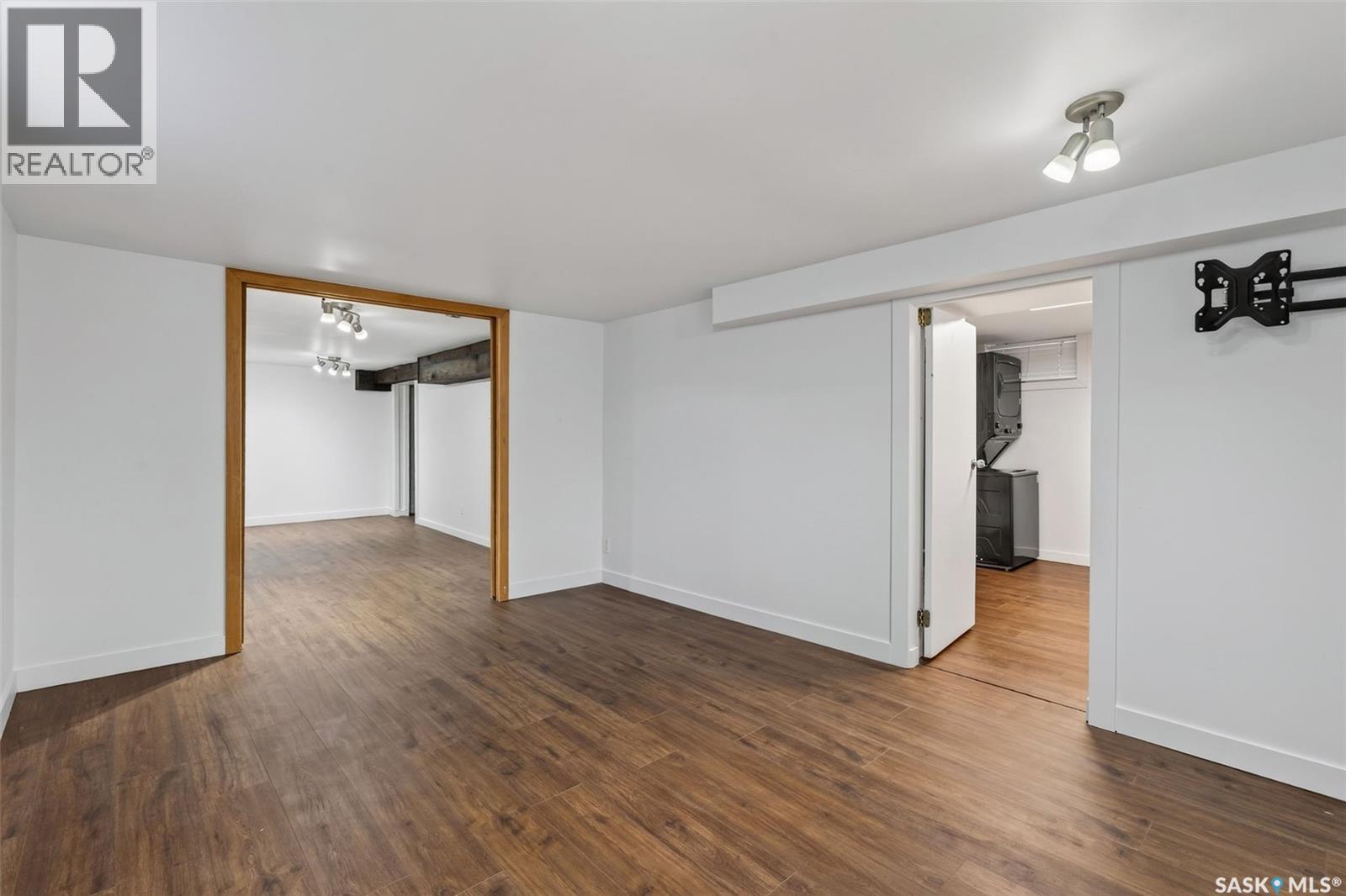 347 8th Street E Property Photo 31