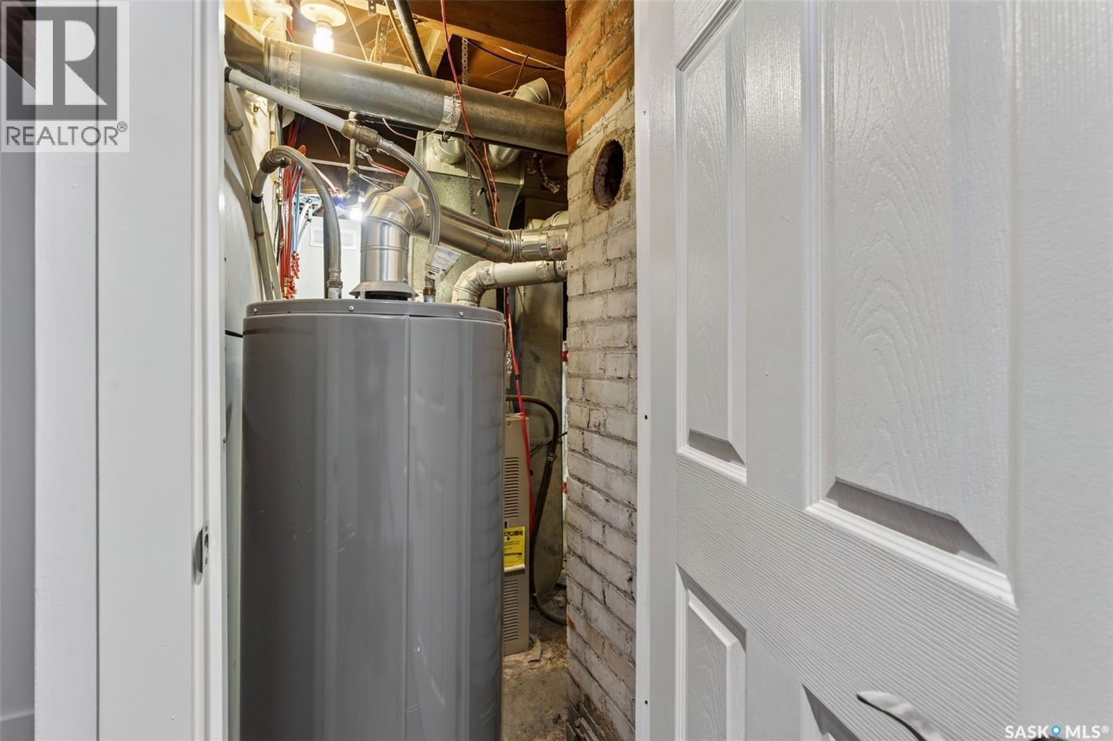 347 8th Street E Property Photo 42