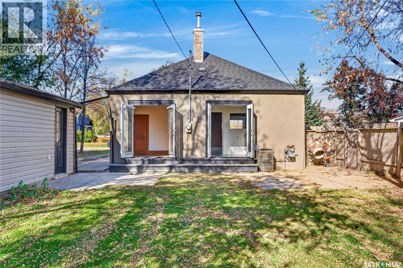 347 8th Street E Property Photo 47
