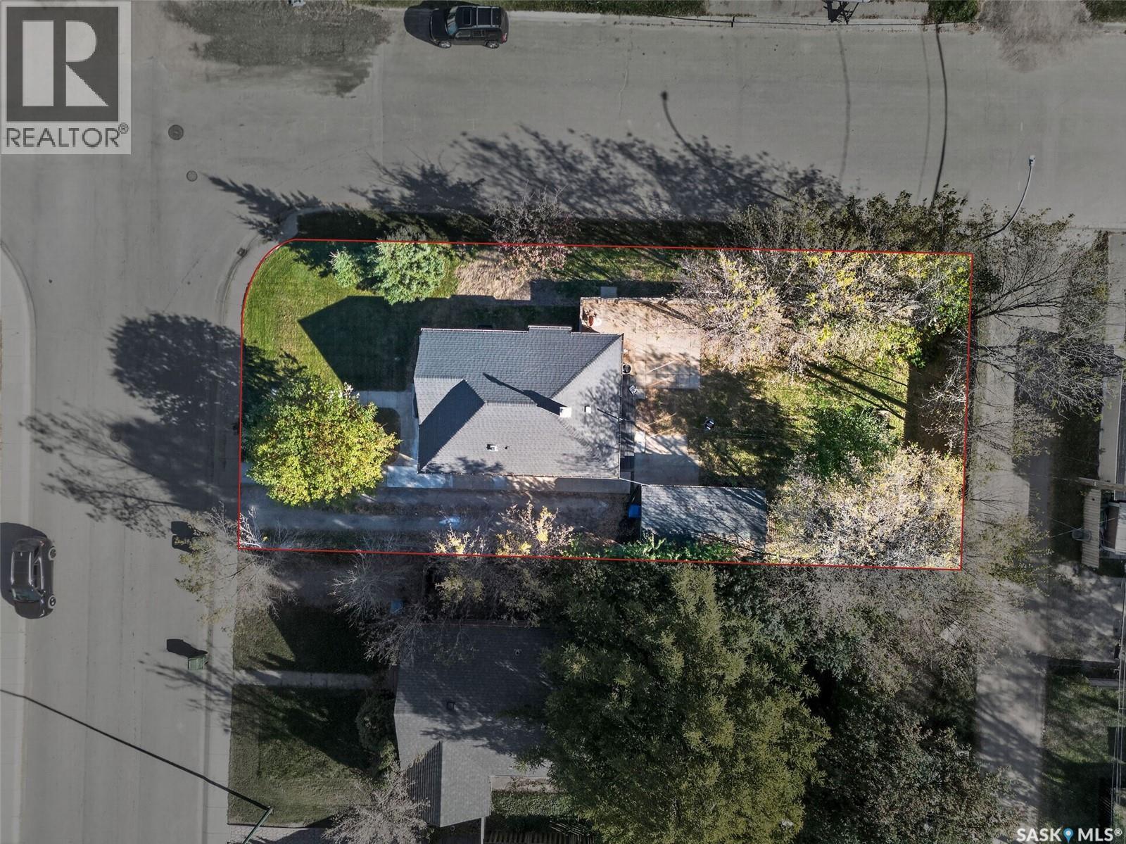 347 8th Street E Property Photo 50
