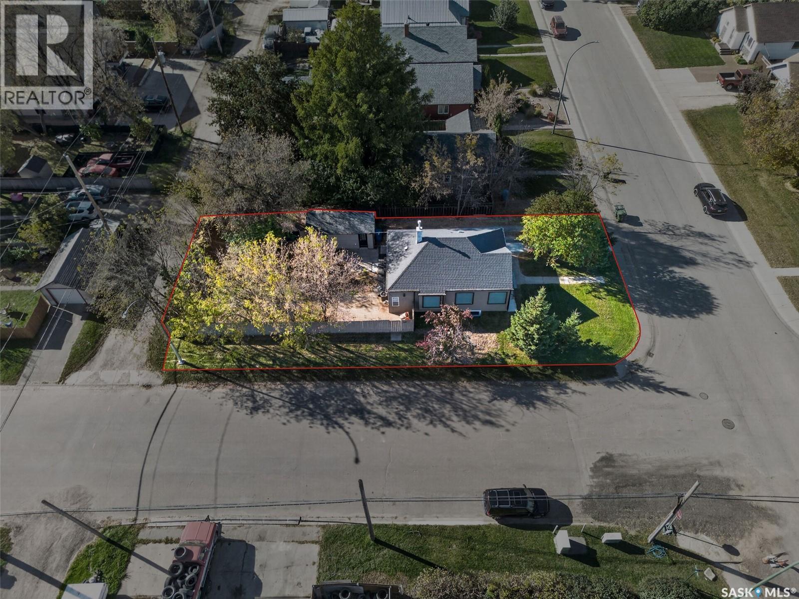 347 8th Street E Property Photo 51