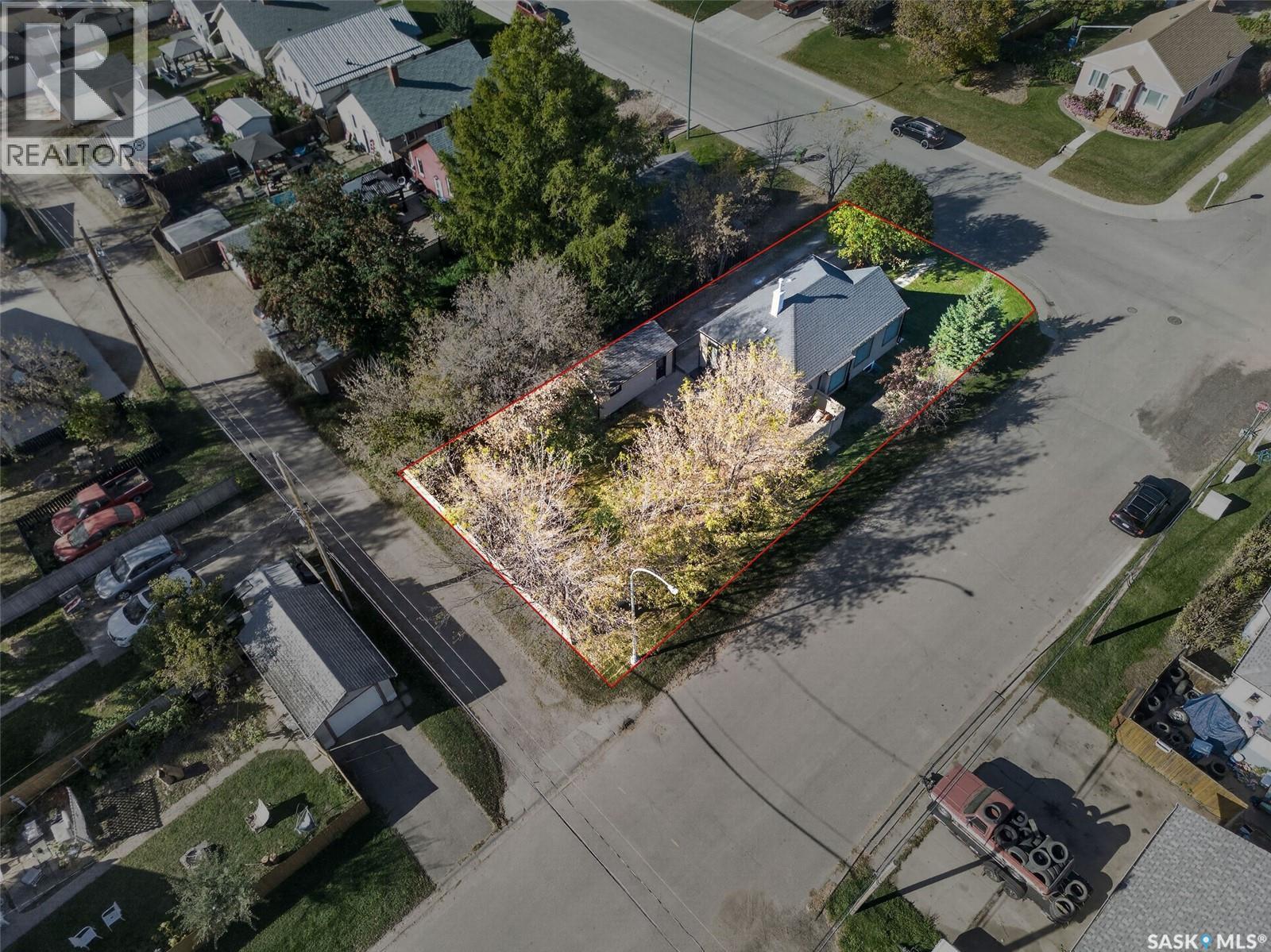 347 8th Street E Property Photo 52