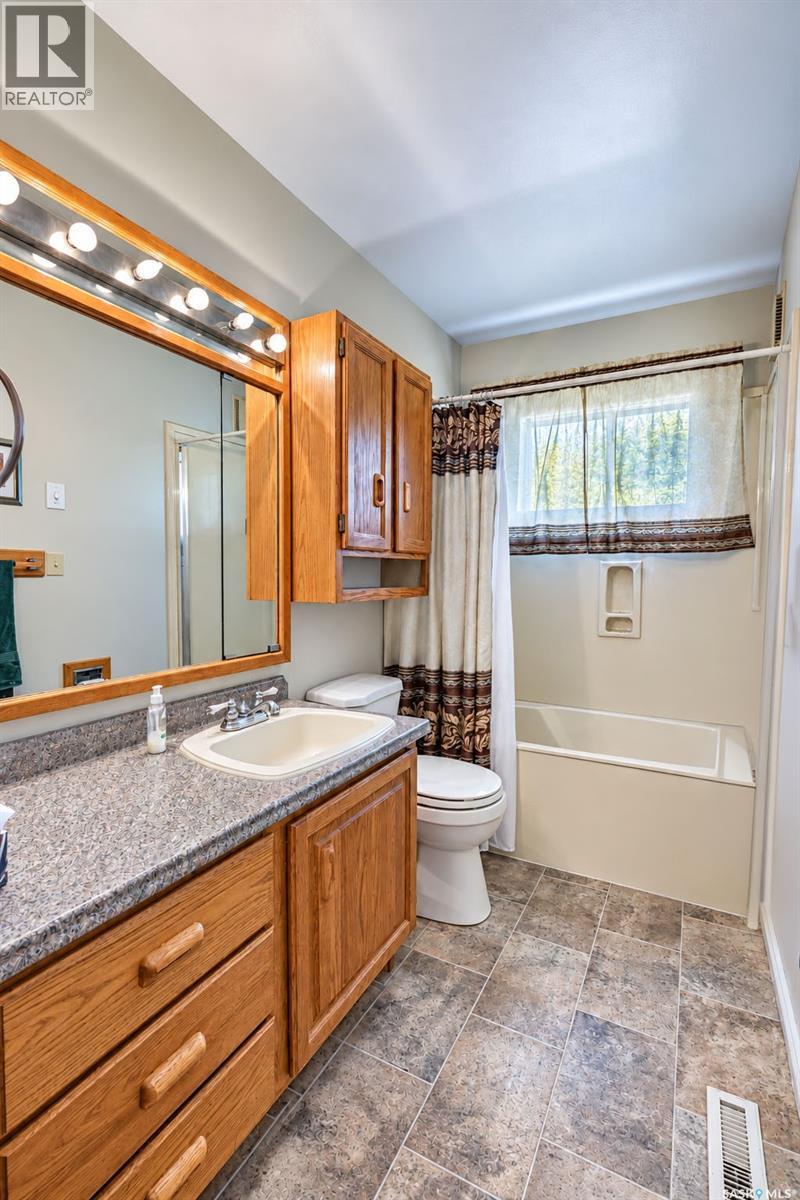 2338 Mcdonald Avenue Property Photo 13