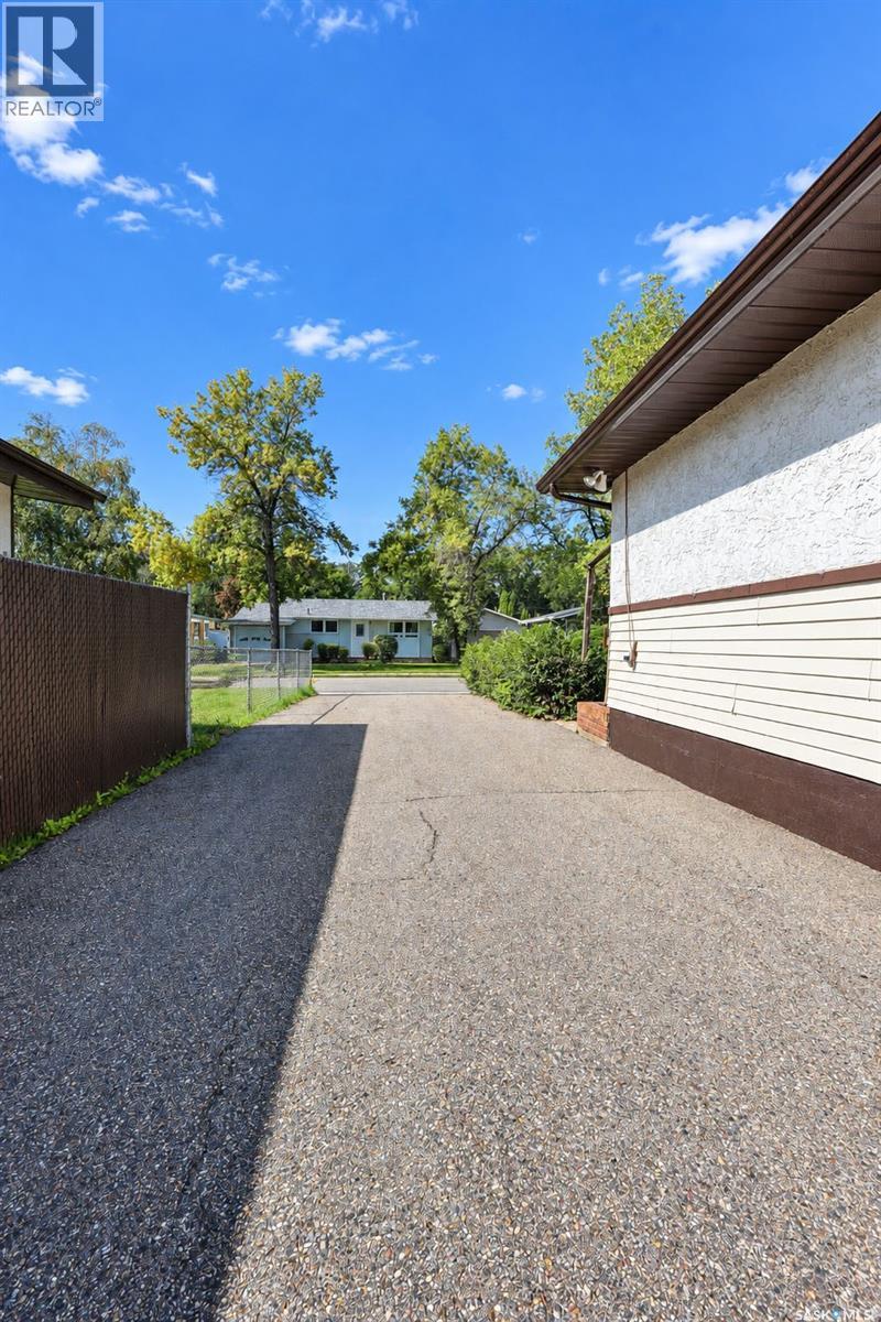 2338 Mcdonald Avenue Property Photo 36