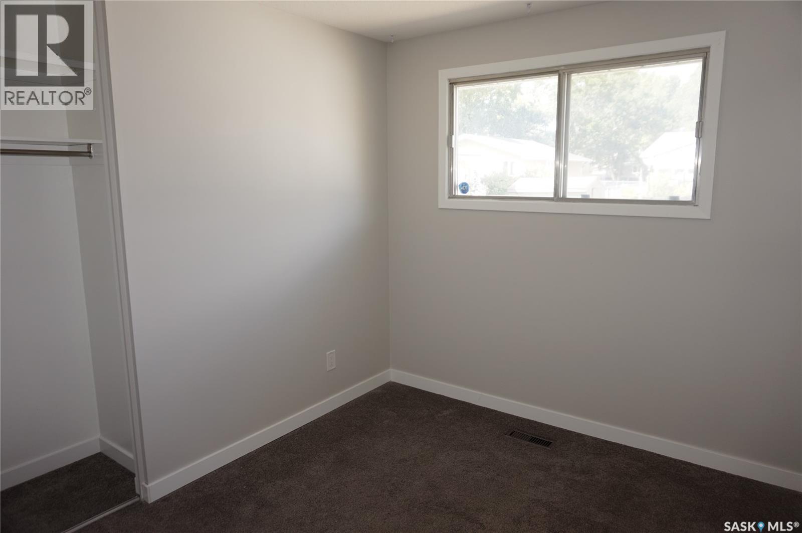 91 Plant Crescent Property Photo 12