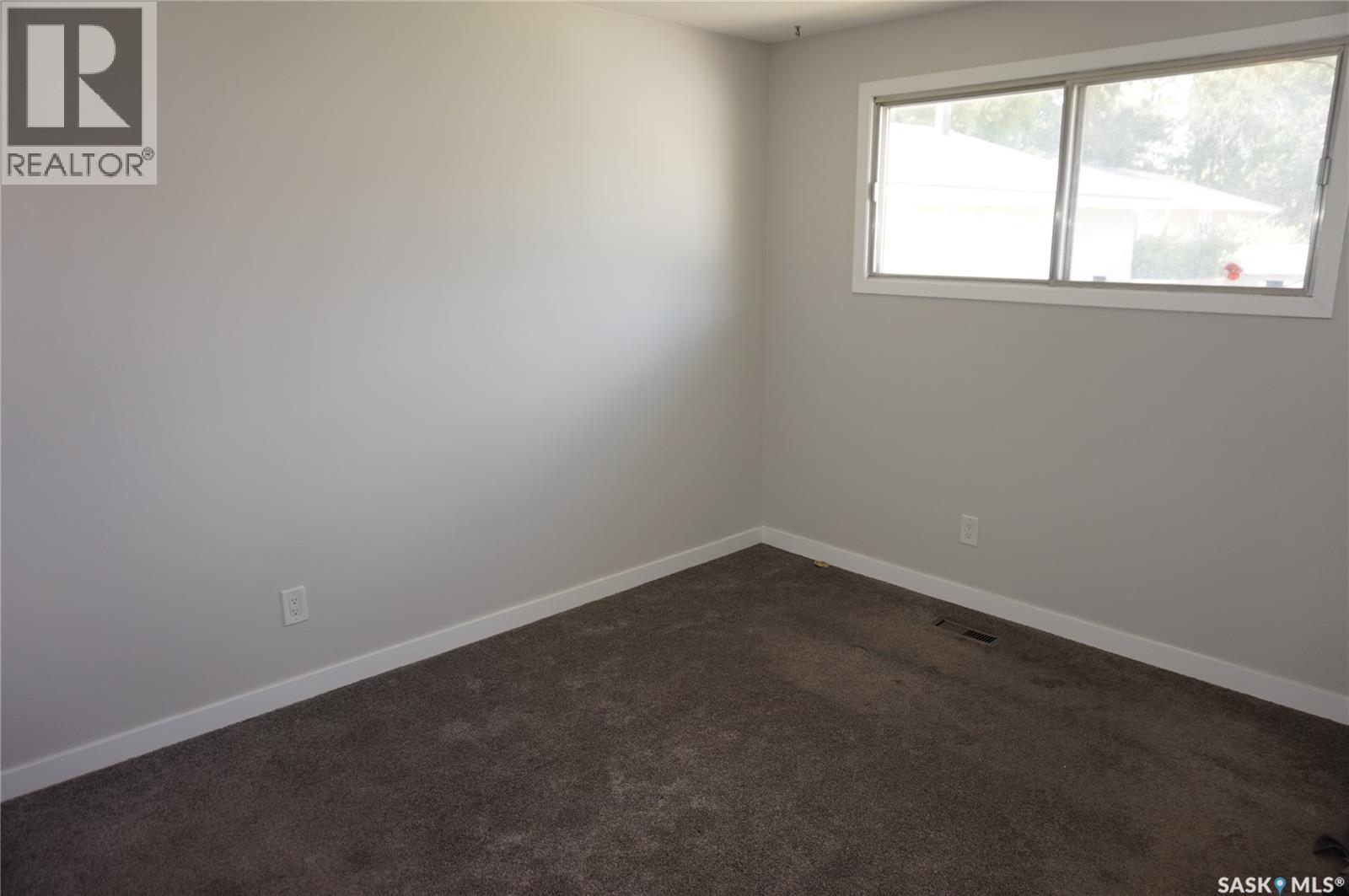 91 Plant Crescent Property Photo 13