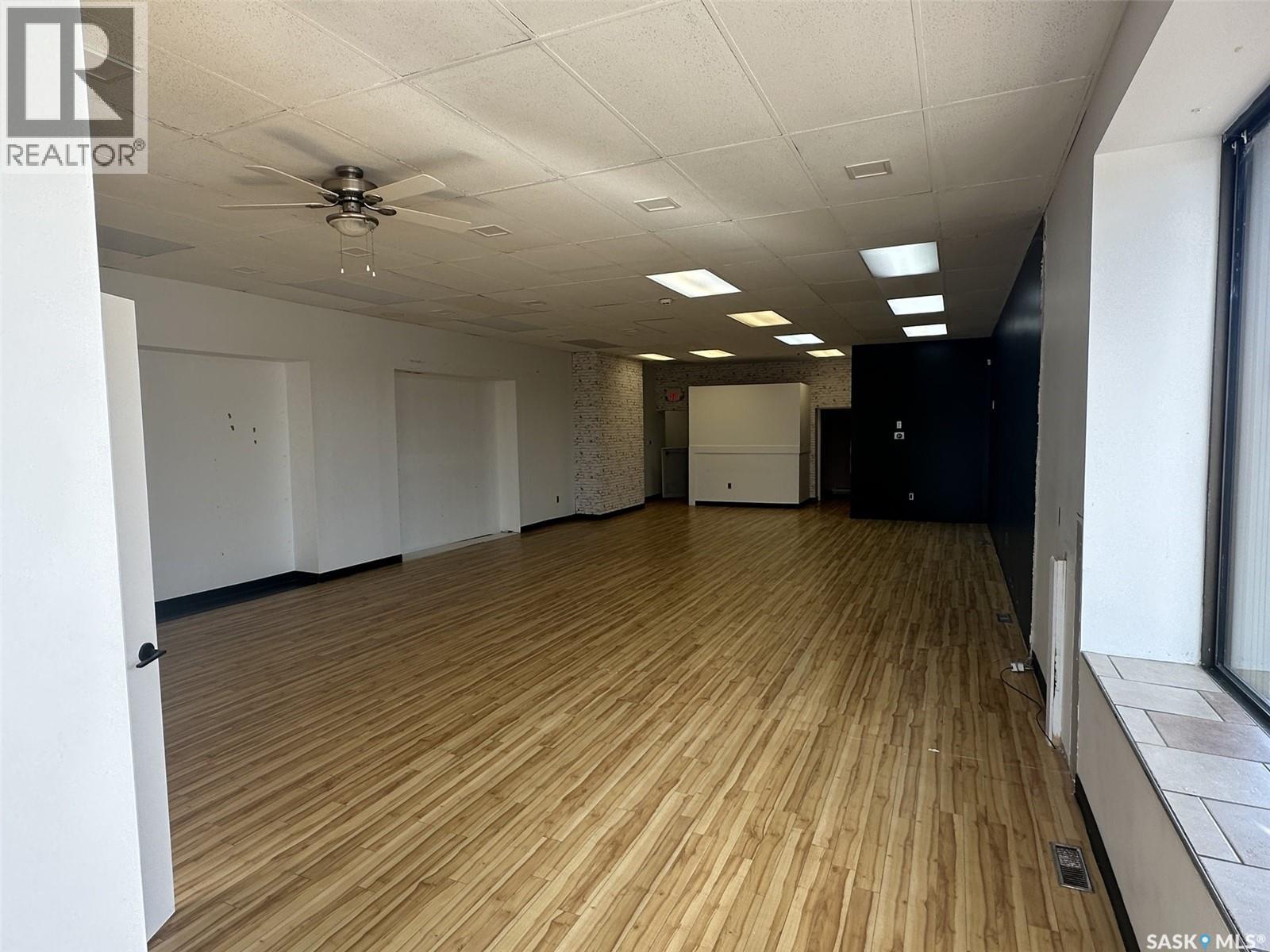 1 Broadway Street W Property Photo 4
