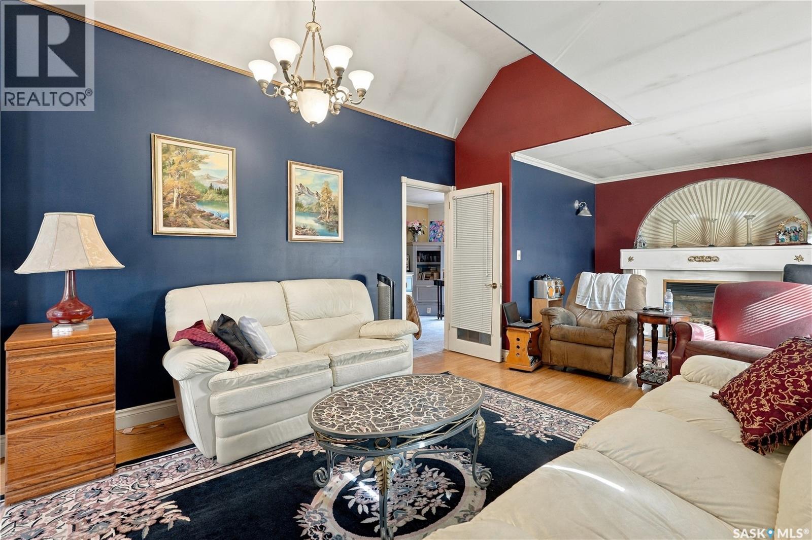 222 Williams Street Property Photo 4