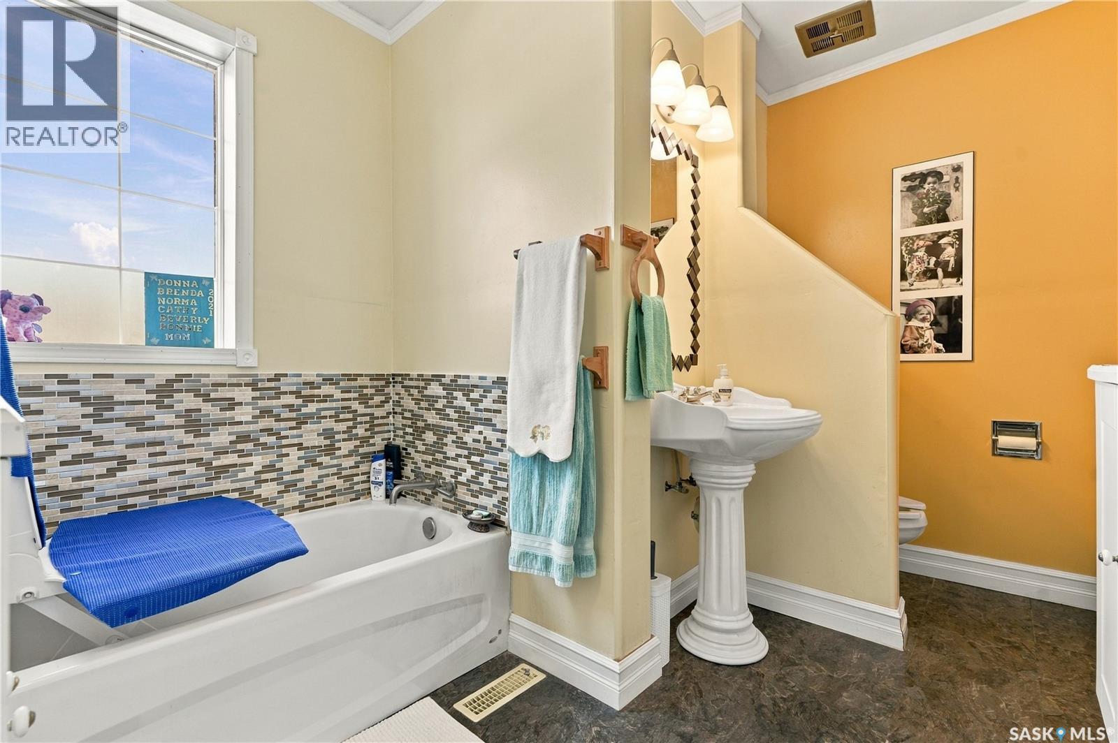 222 Williams Street Property Photo 26