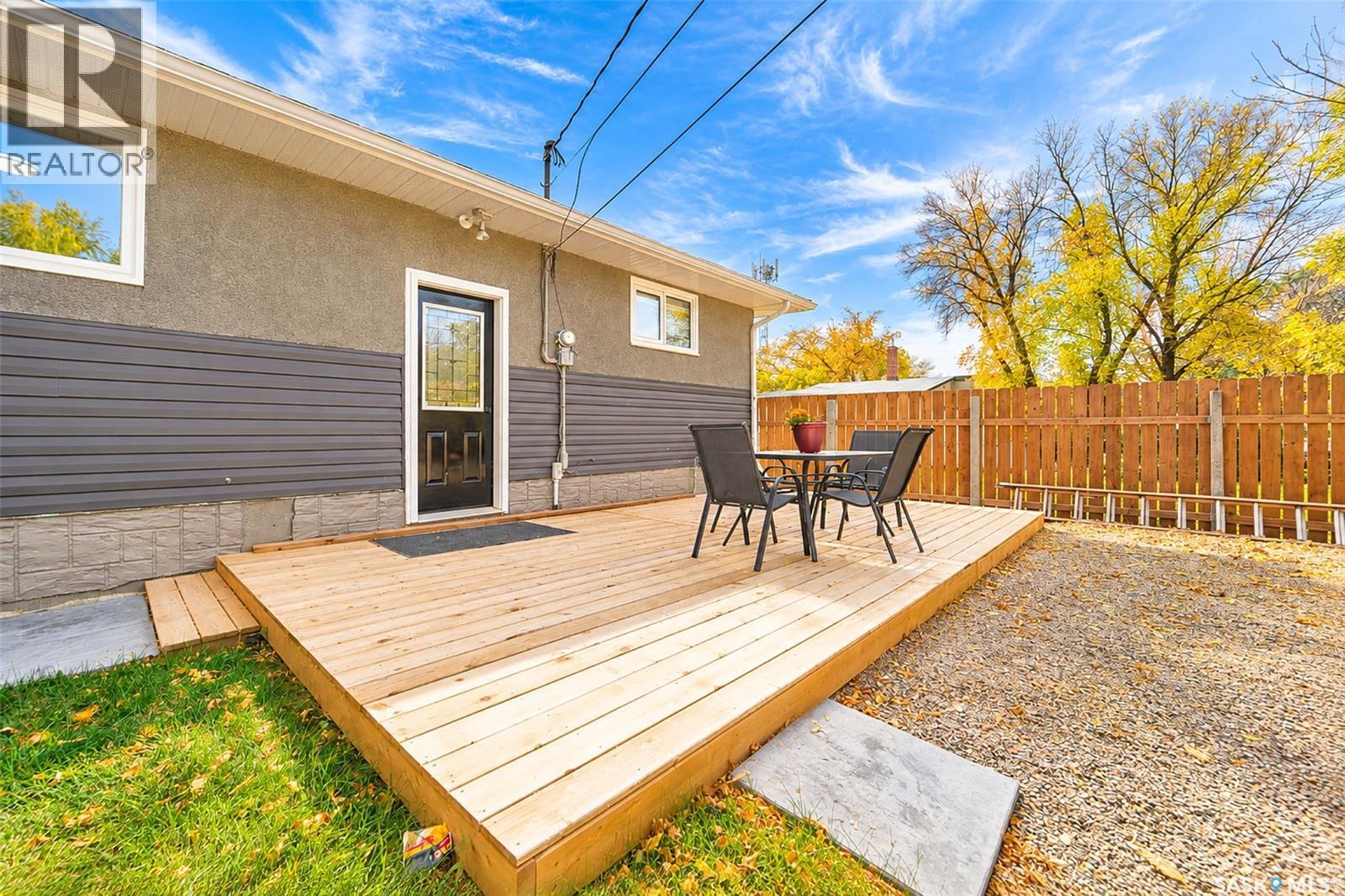 123 2nd Avenue E Property Photo 50