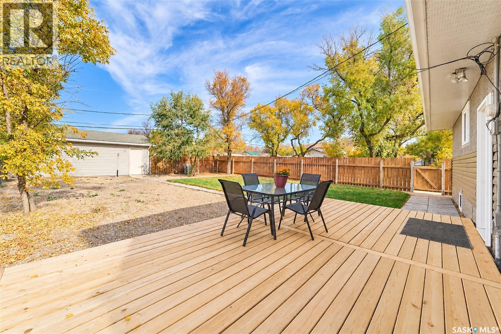 123 2nd Avenue E Property Photo 51
