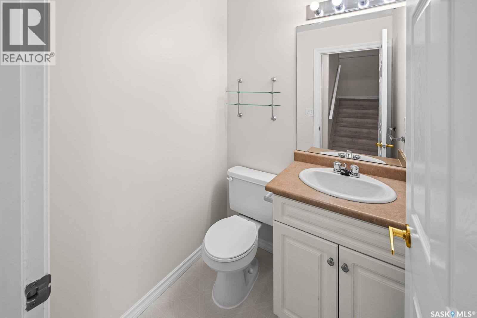 98 118 Pawlychenko Lane Property Photo 13