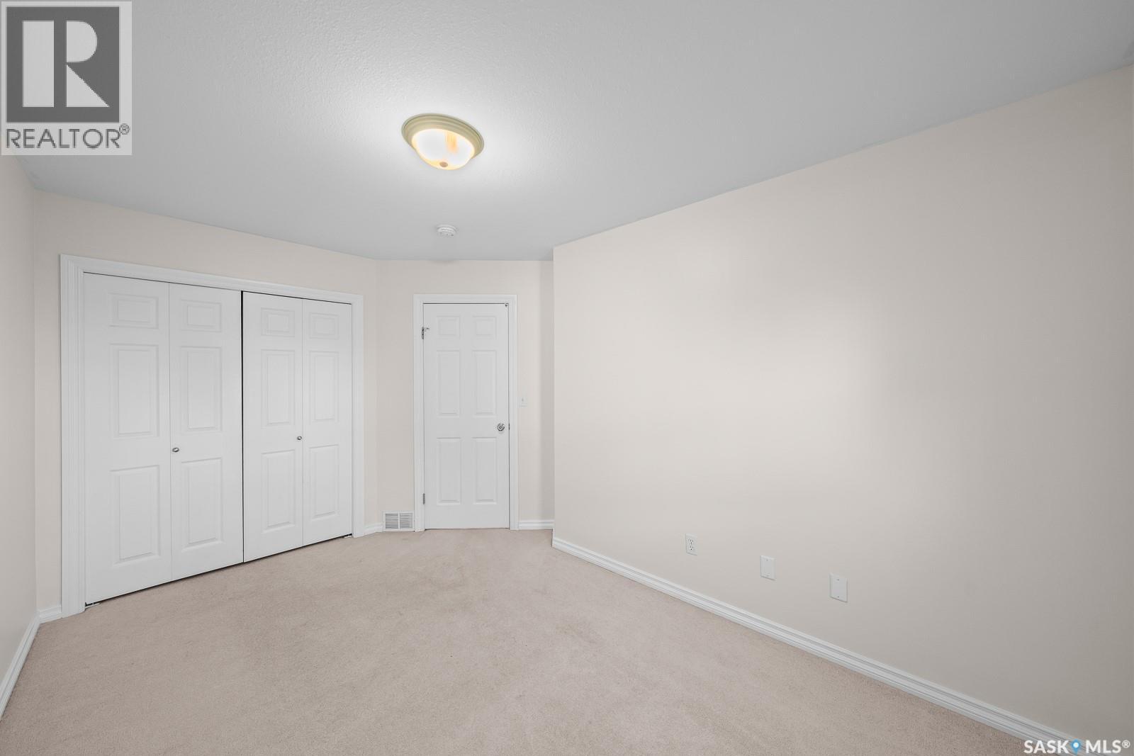 98 118 Pawlychenko Lane Property Photo 16