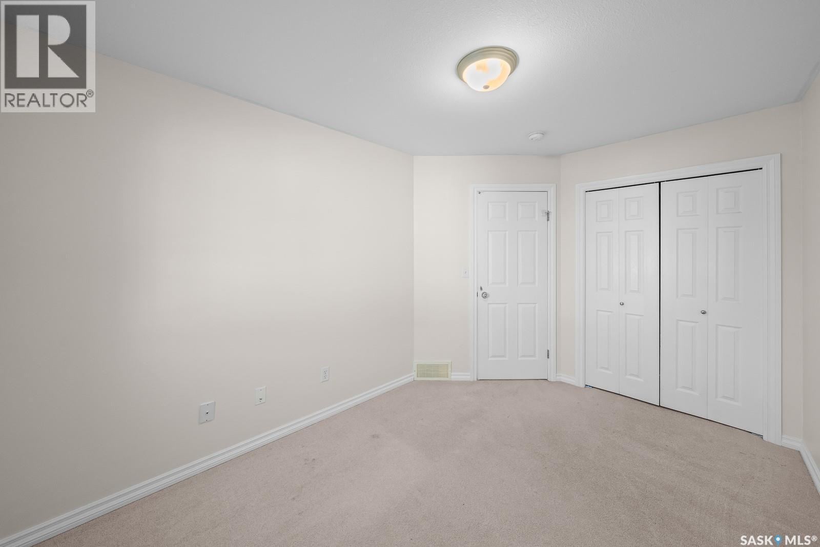 98 118 Pawlychenko Lane Property Photo 18