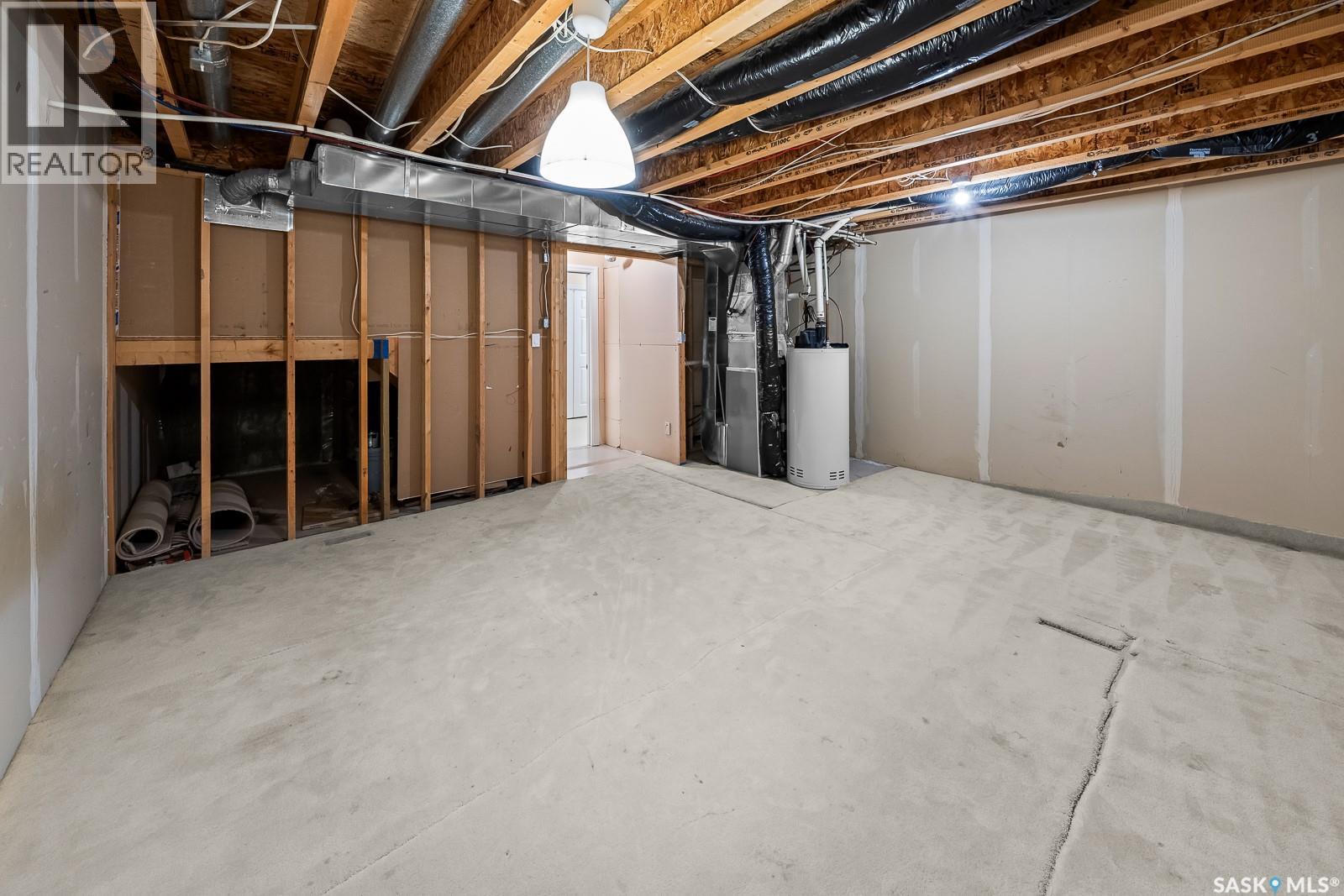 98 118 Pawlychenko Lane Property Photo 25