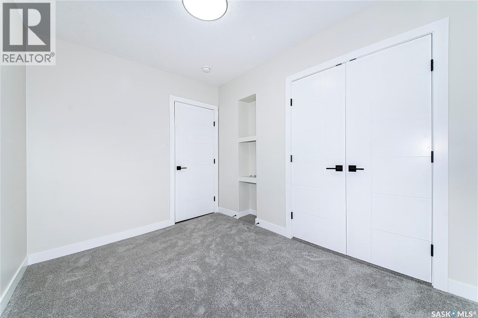 451 R Avenue S Property Photo 14