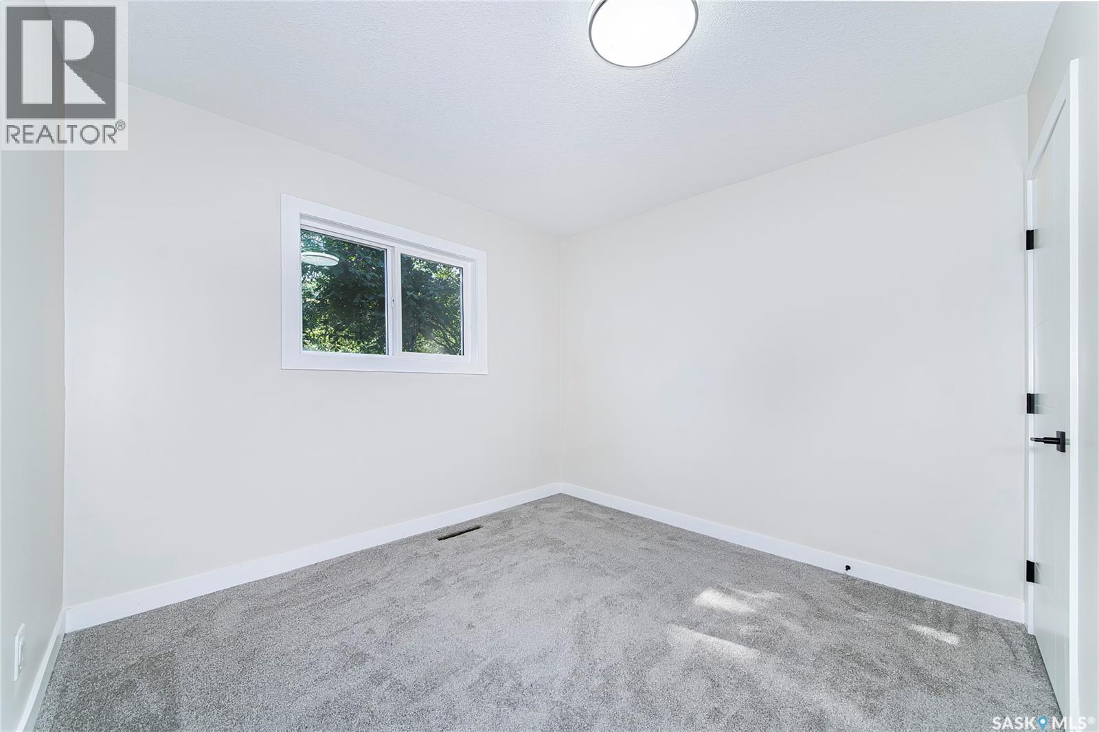 451 R Avenue S Property Photo 18