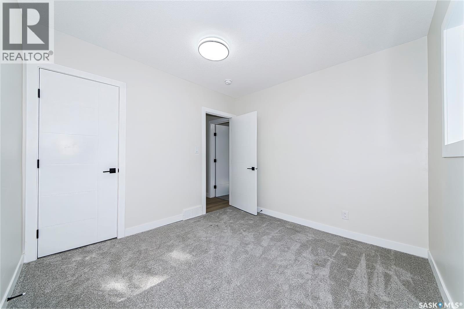 451 R Avenue S Property Photo 19