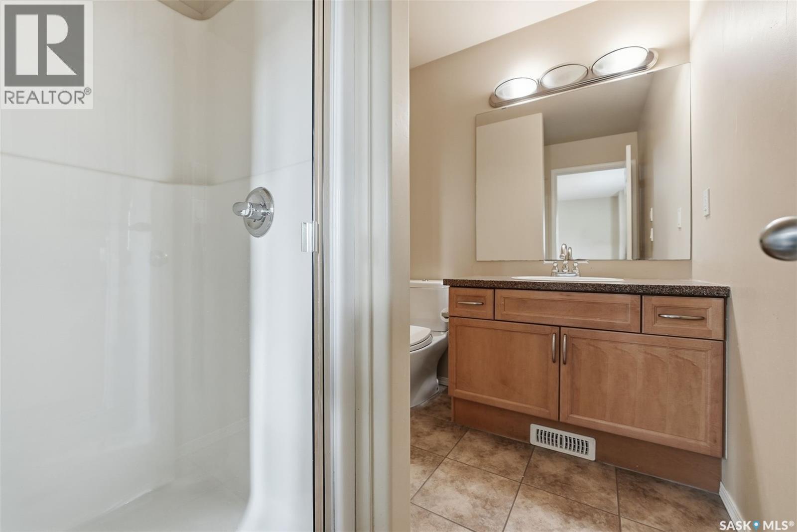 110 East Hampton Boulevard Property Photo 13