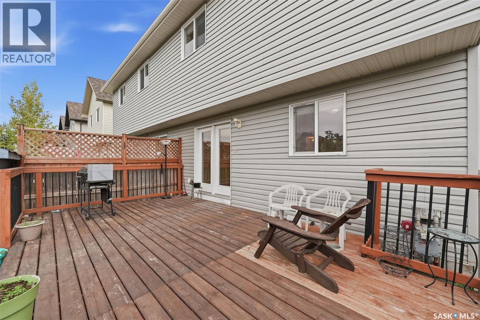 110 East Hampton Boulevard Property Photo 24