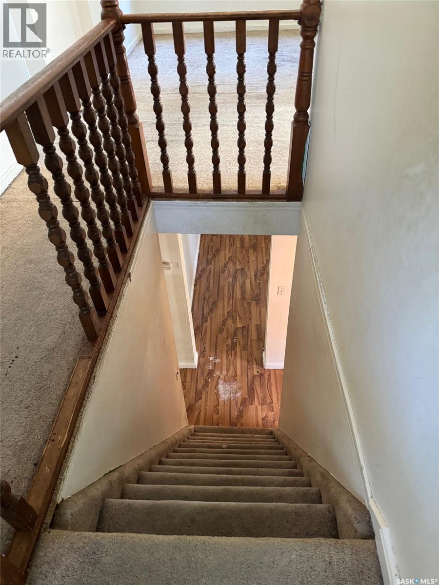 123 Windsor Avenue N Property Photo 14