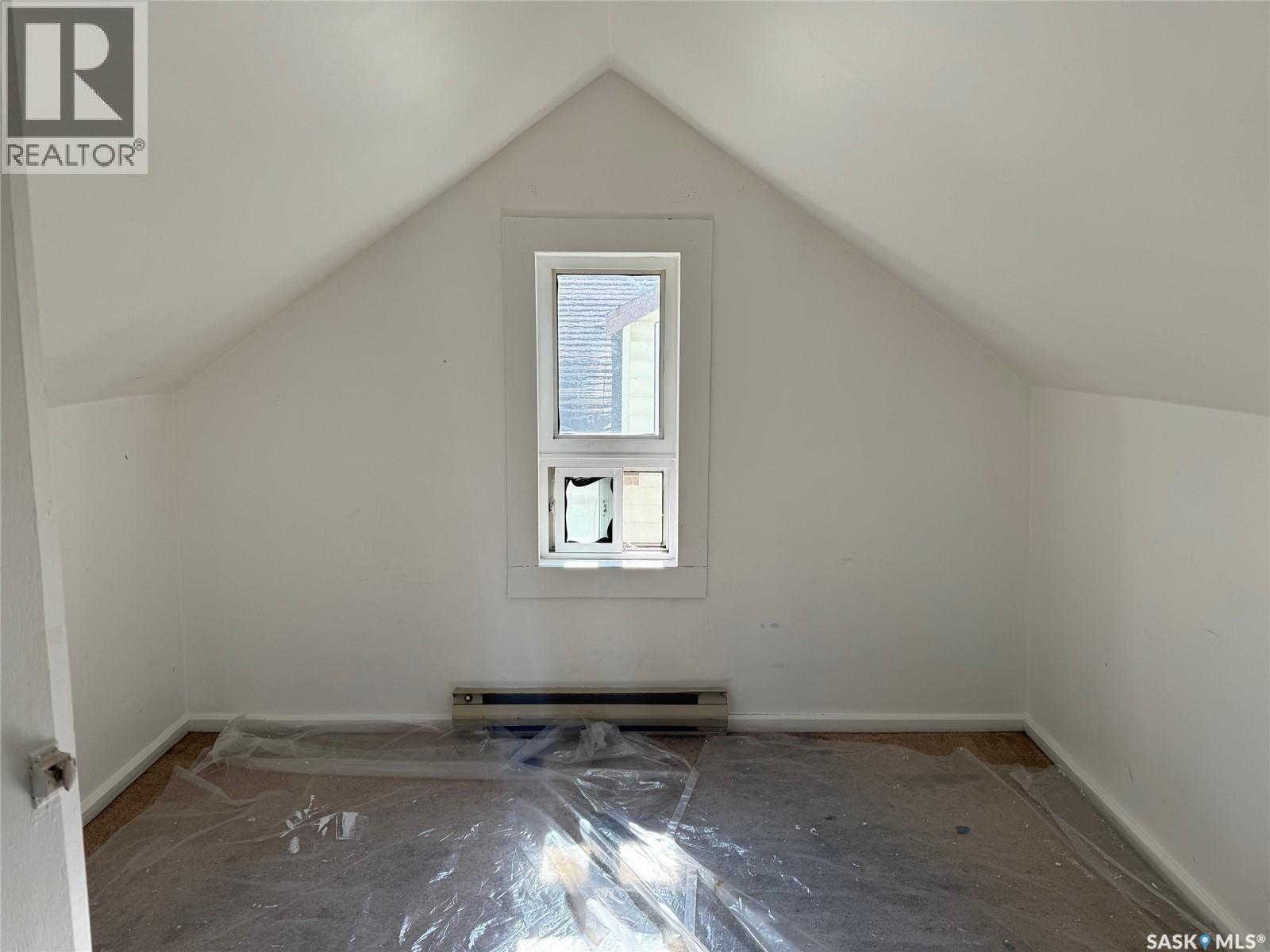 123 Windsor Avenue N Property Photo 19