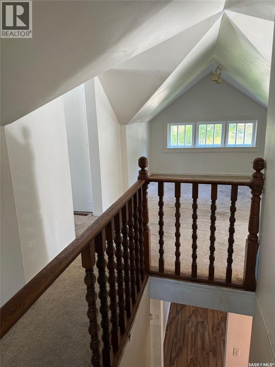 123 Windsor Avenue N Property Photo 20