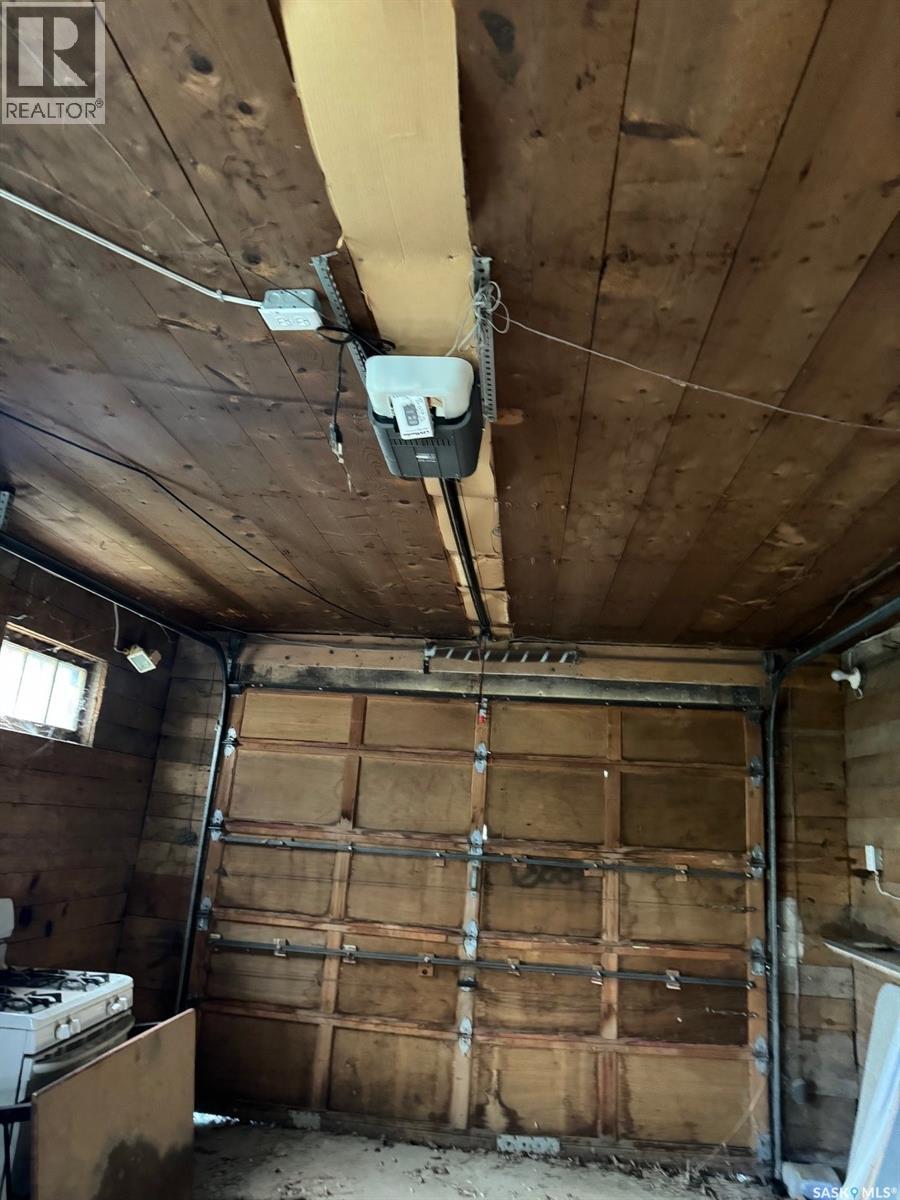 123 Windsor Avenue N Property Photo 32
