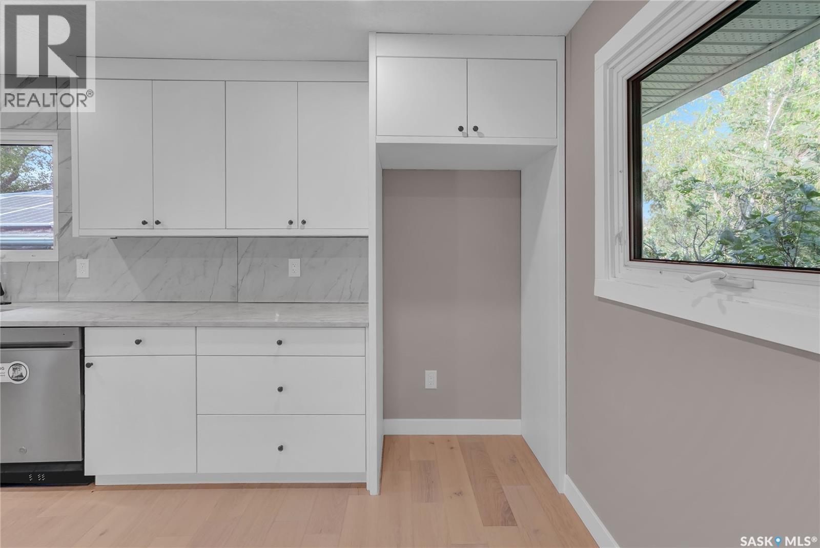 1426 Southam Street Property Photo 14