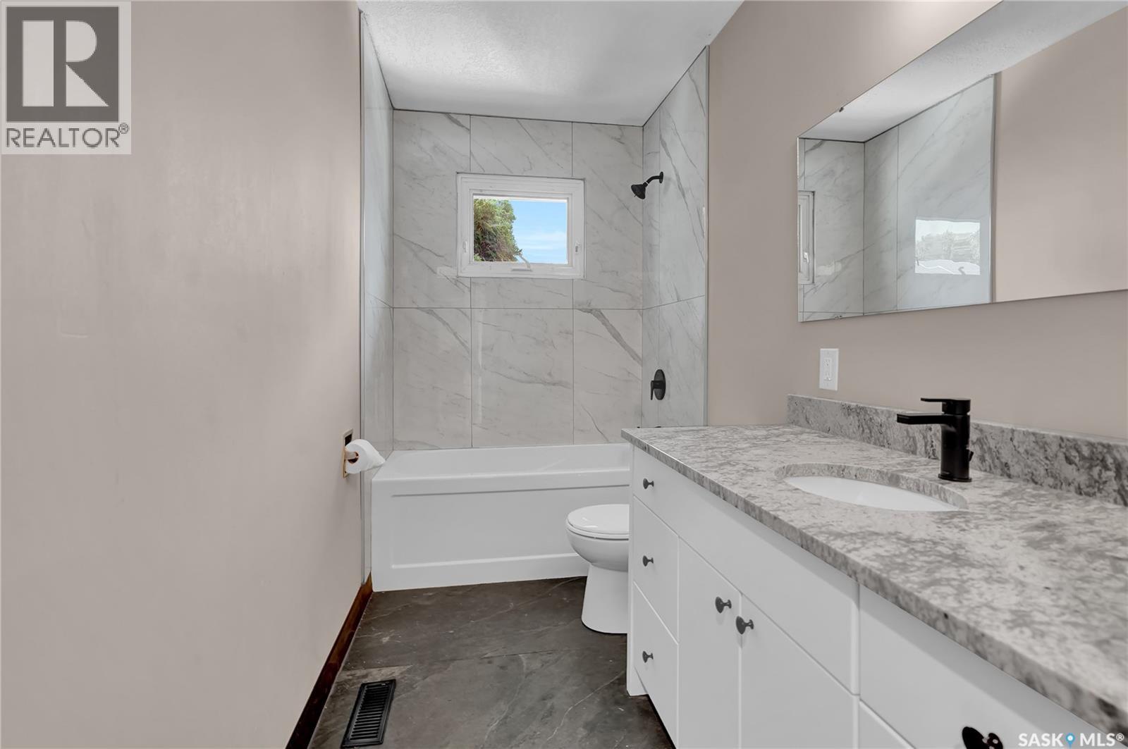1426 Southam Street Property Photo 26