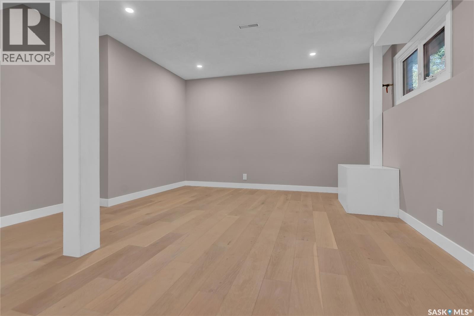 1426 Southam Street Property Photo 34