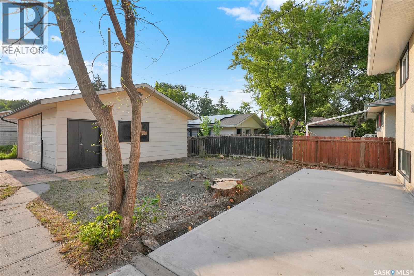 1426 Southam Street Property Photo 40