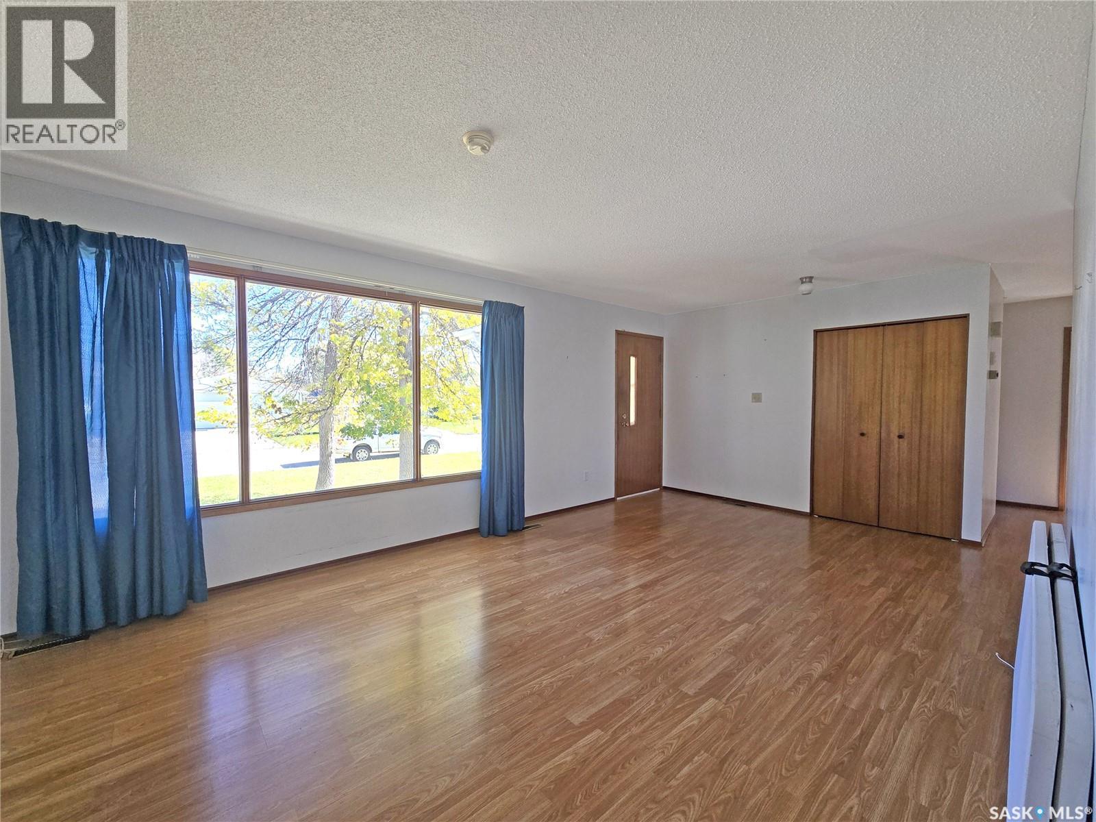 366 Hudson Avenue Property Photo 4