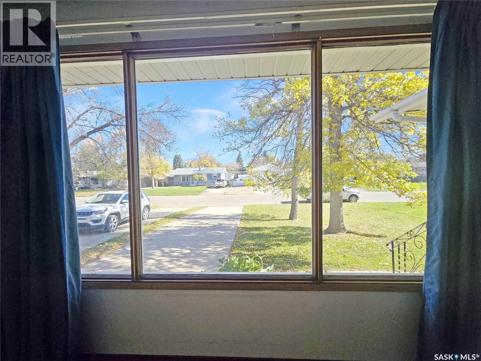 366 Hudson Avenue Property Photo 11