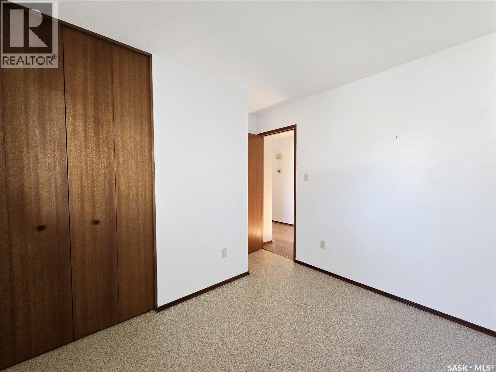 366 Hudson Avenue Property Photo 23